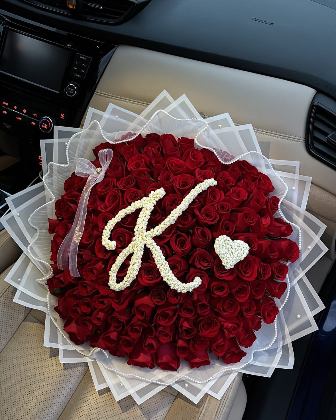 Luxury Flower Bouquets - Magikworld Gifts and Surprises