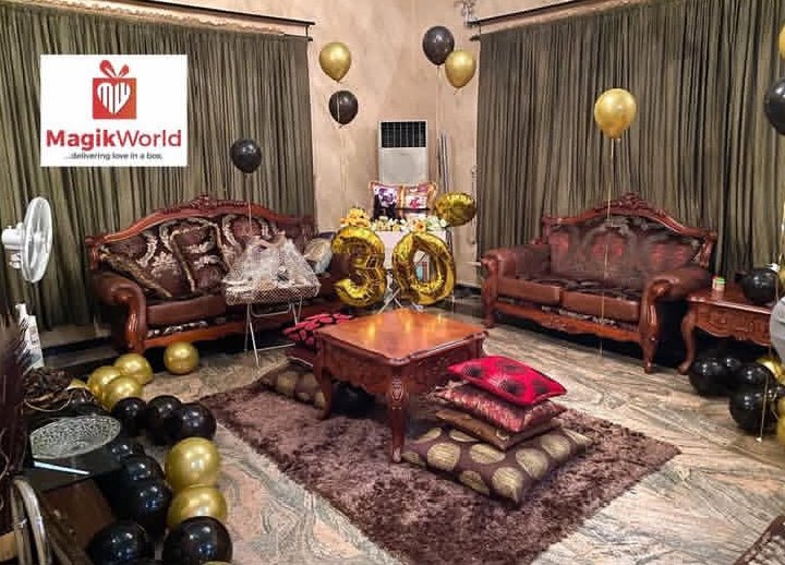 Birthday balloon decor - Magikworld Gifts and Surprises