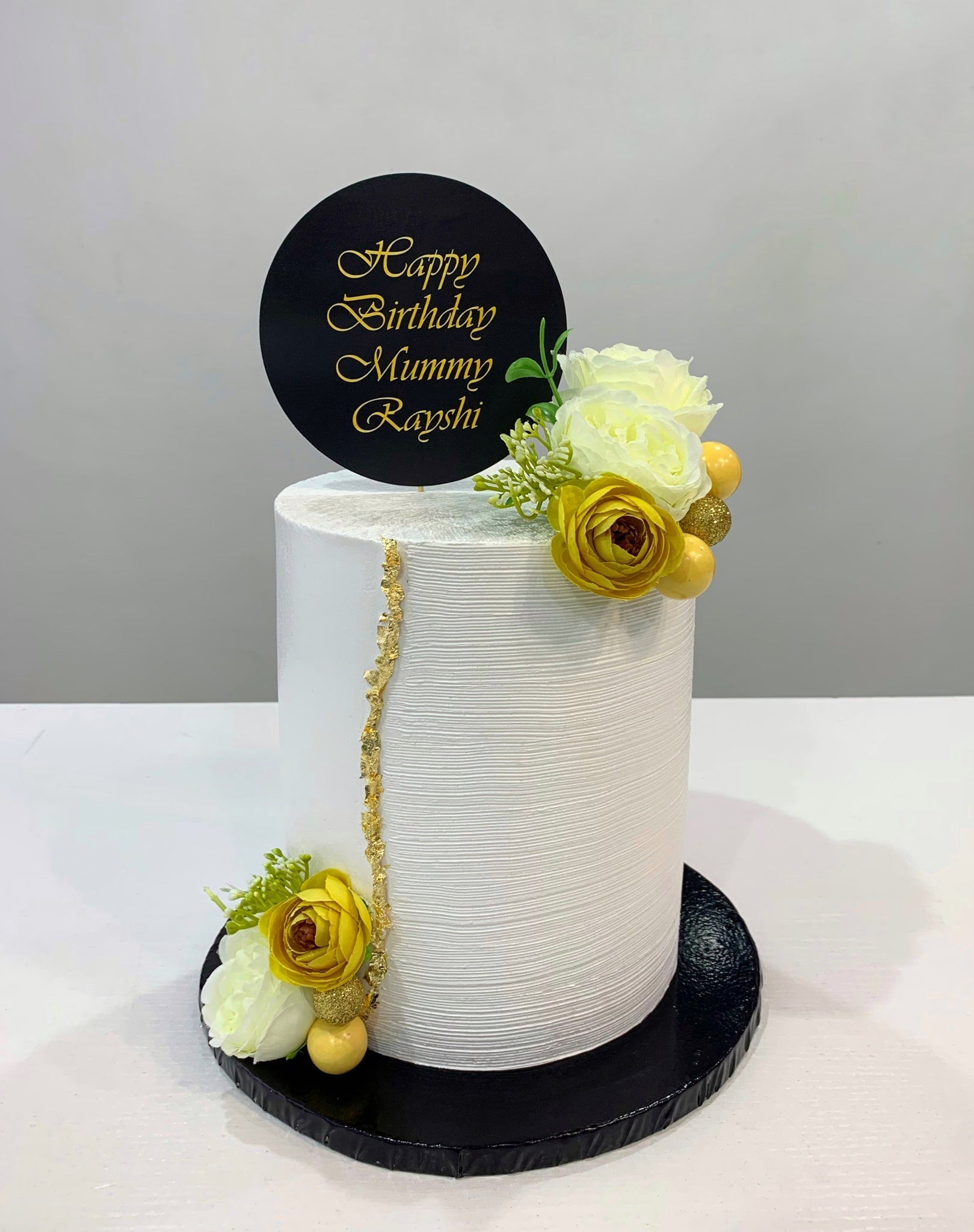 Custom Celebration Cake | Fresh Cake Delivery Abuja & Lagos - Magikworld Gifts and Surprises