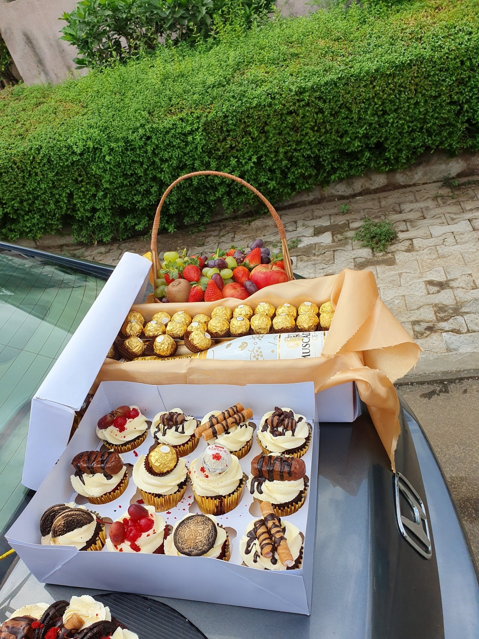 Luxury Birthday Fruit, Chocolate & Cupcake Gift Hamper – Abuja & Lagos - Magikworld Gifts and Surprises